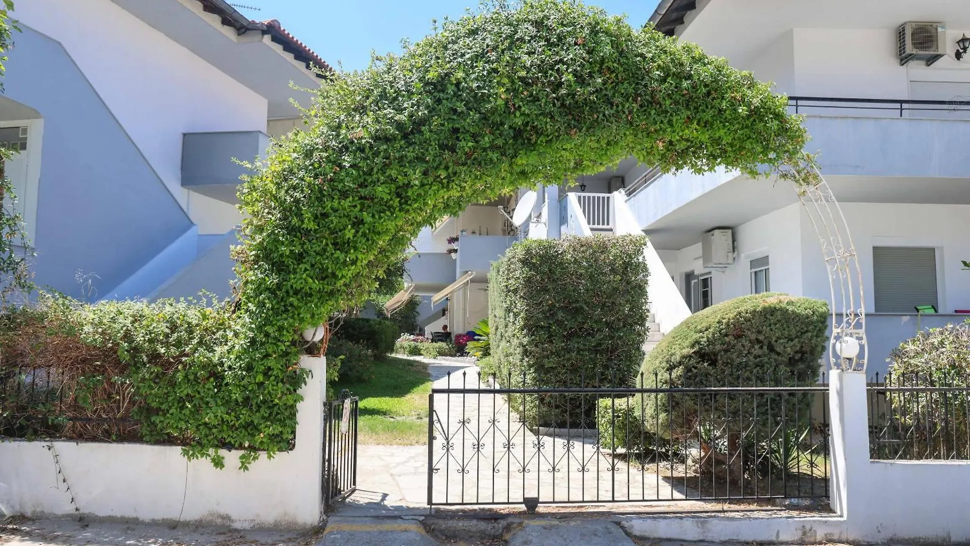 Apartamento Niriides Pool House Pefkohori Grecia